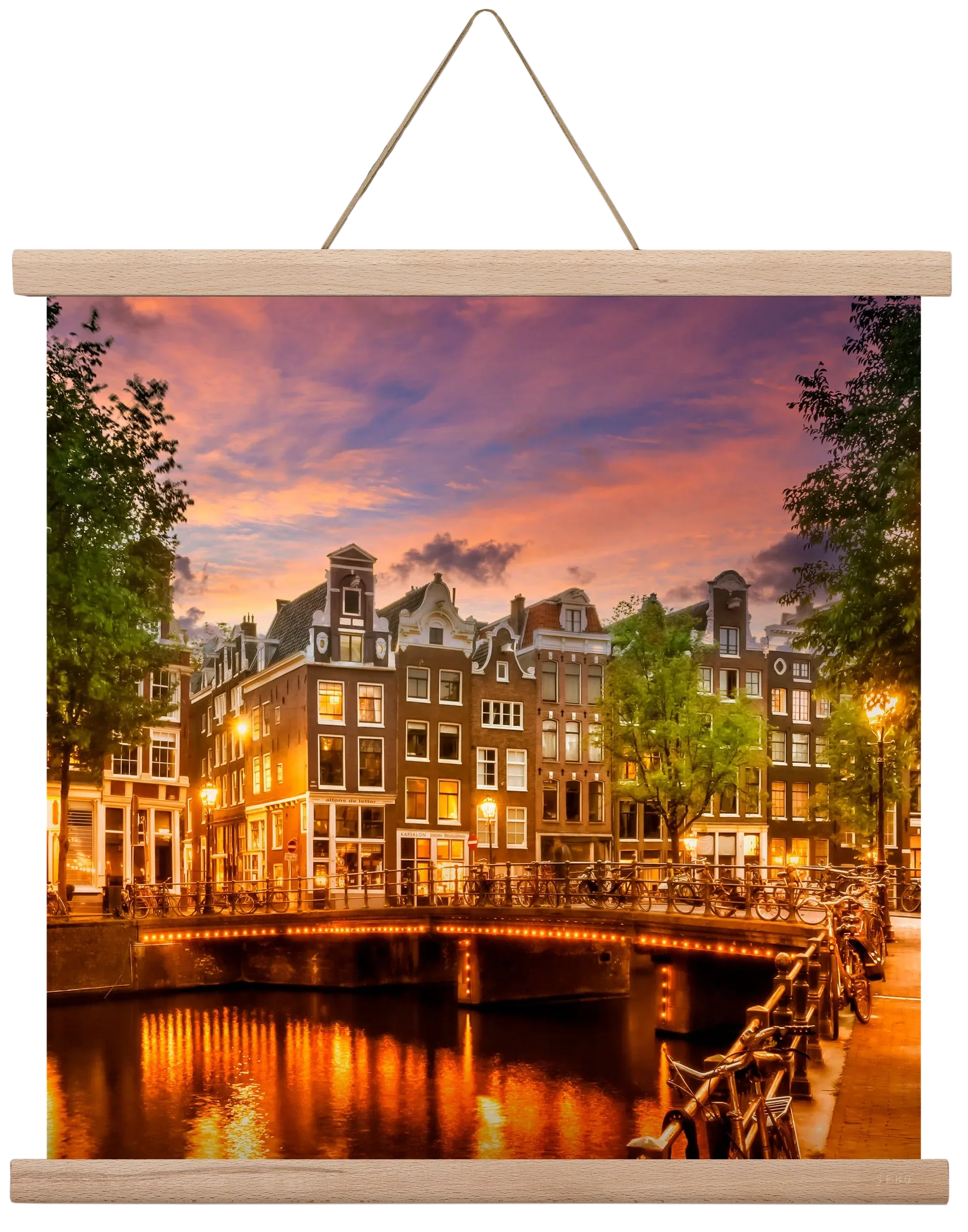 AMSTERDAM Idyllic impression from Singel - artbridge