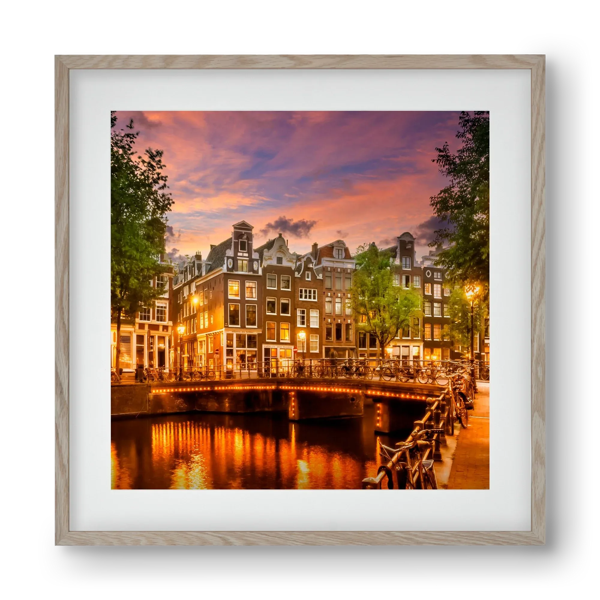 AMSTERDAM Idyllic impression from Singel - artbridge