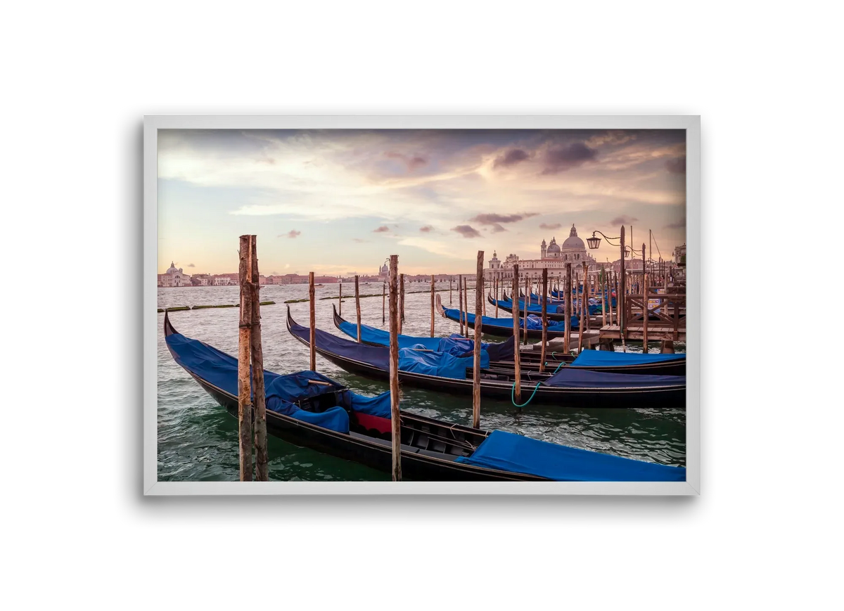 VENICE Gondolas & Santa Maria della Salute - artbridge