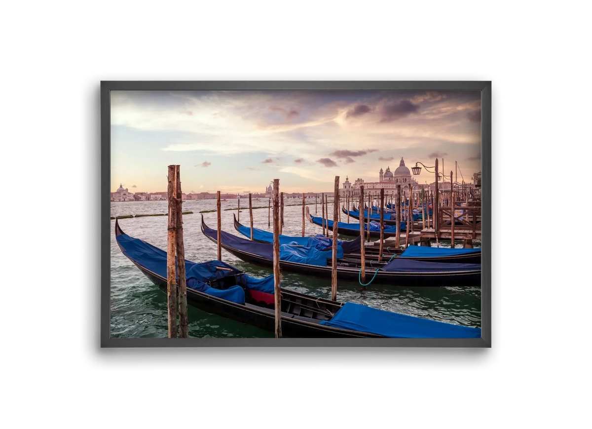 VENICE Gondolas & Santa Maria della Salute - artbridge