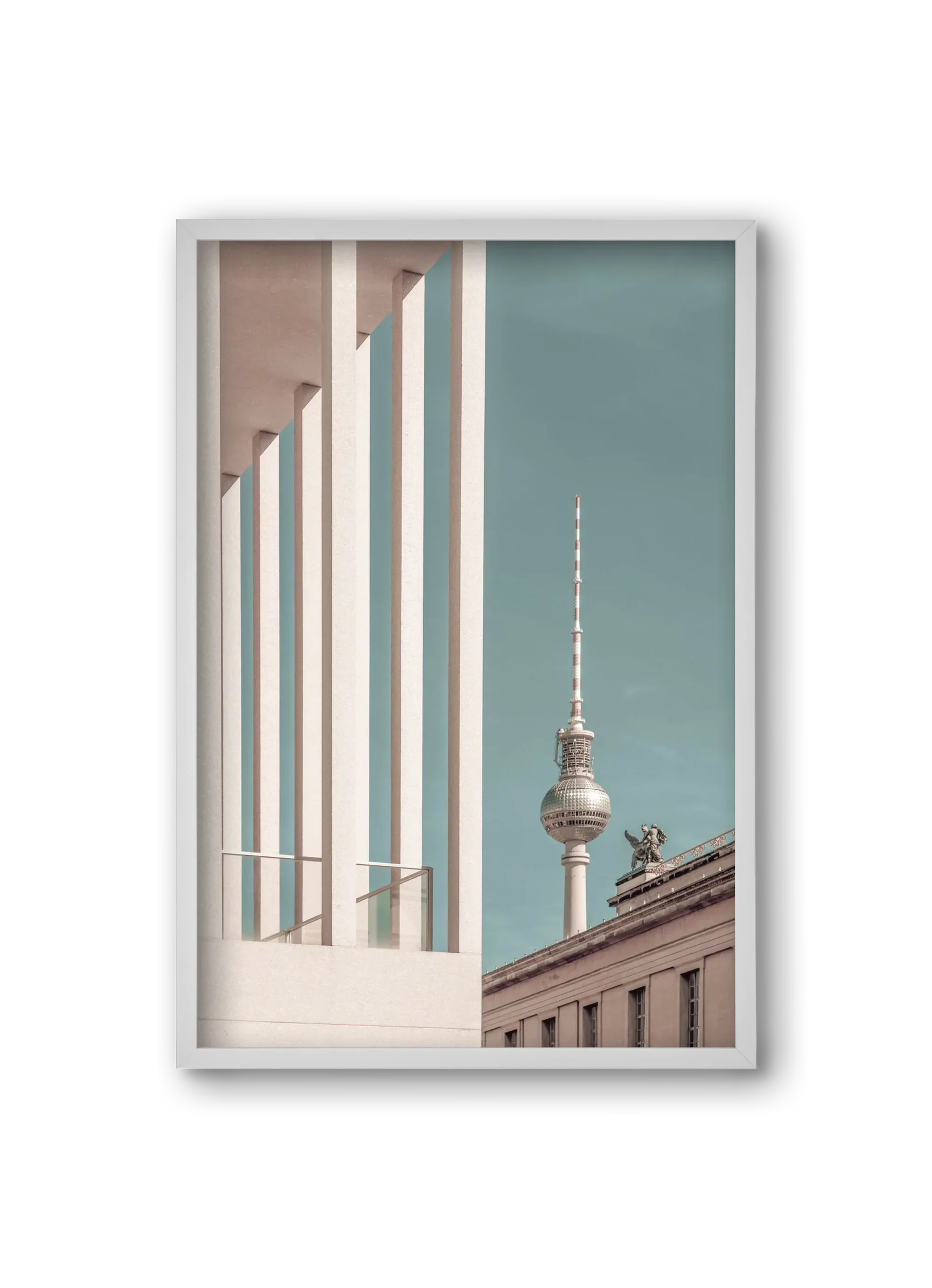 BERLIN Television Tower | urban vintage style - artbridge