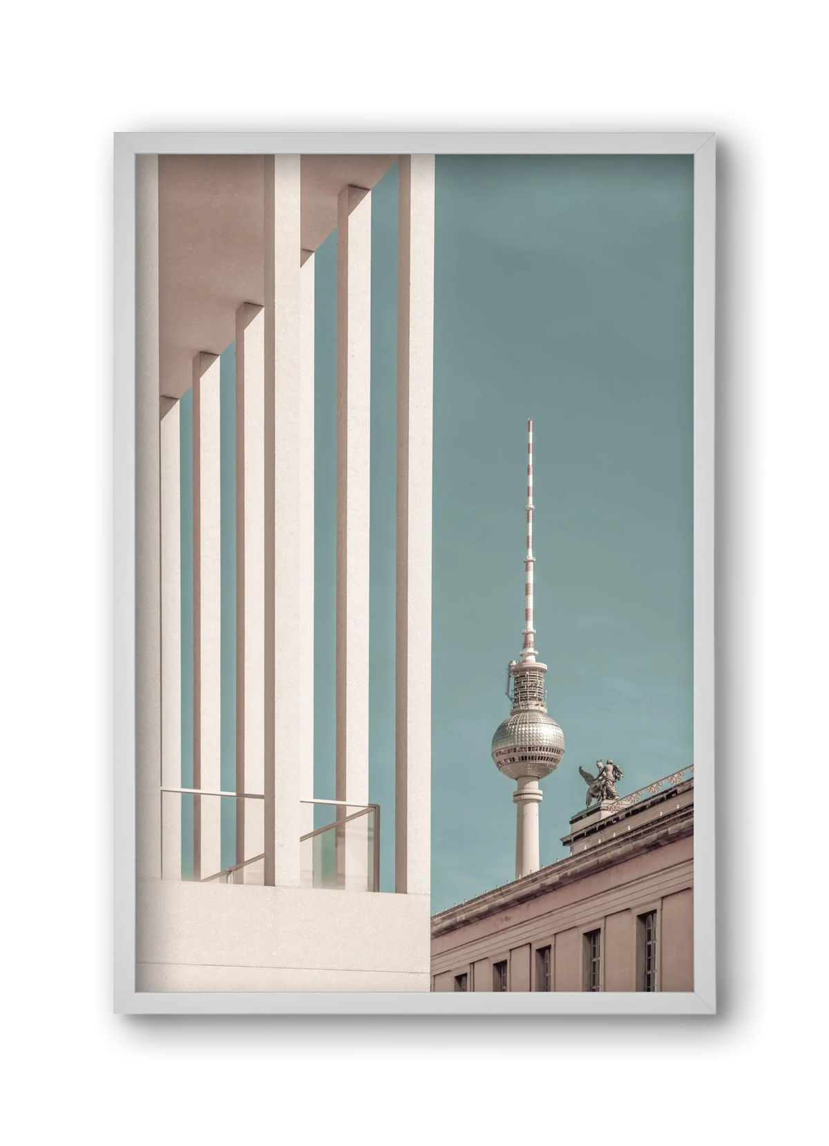BERLIN Television Tower | urban vintage style - artbridge