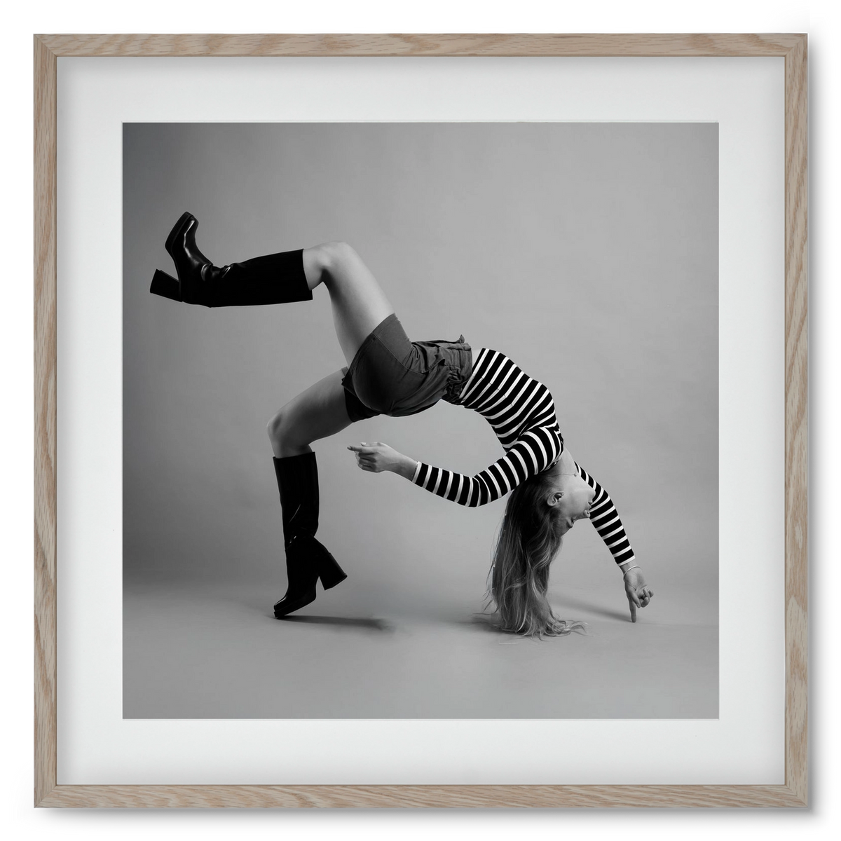 Balance, 50x50 cm (40x40 cm), Tölgy keret, paszpartuval